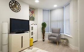 Cosy And Spacious House